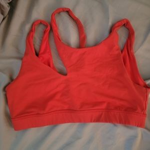 Alo sports bra (peak bra)